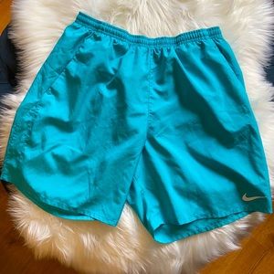 Nike running shorts sz L